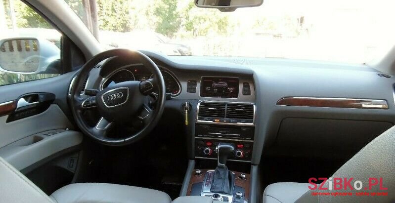 2013' Audi Q7 photo #5