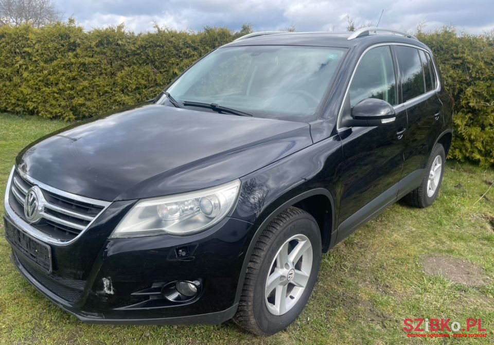 2008' Volkswagen Tiguan photo #1