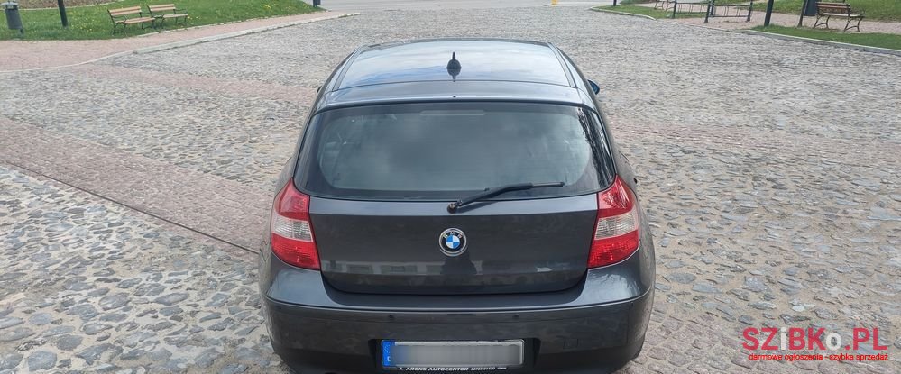 2006' BMW 1 Series 116I photo #4