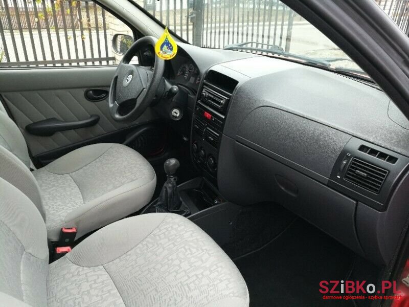 2006' Fiat Albea photo #4