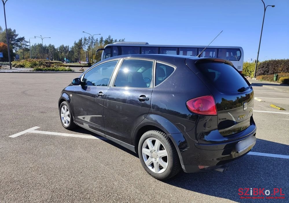 2008' SEAT Altea photo #5