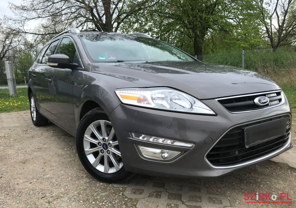 2011' Ford Mondeo photo #2