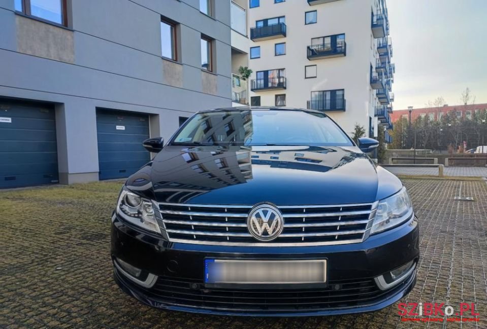 2013' Volkswagen photo #1