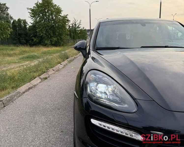 2013' Porsche Cayenne S Tiptronic S photo #4