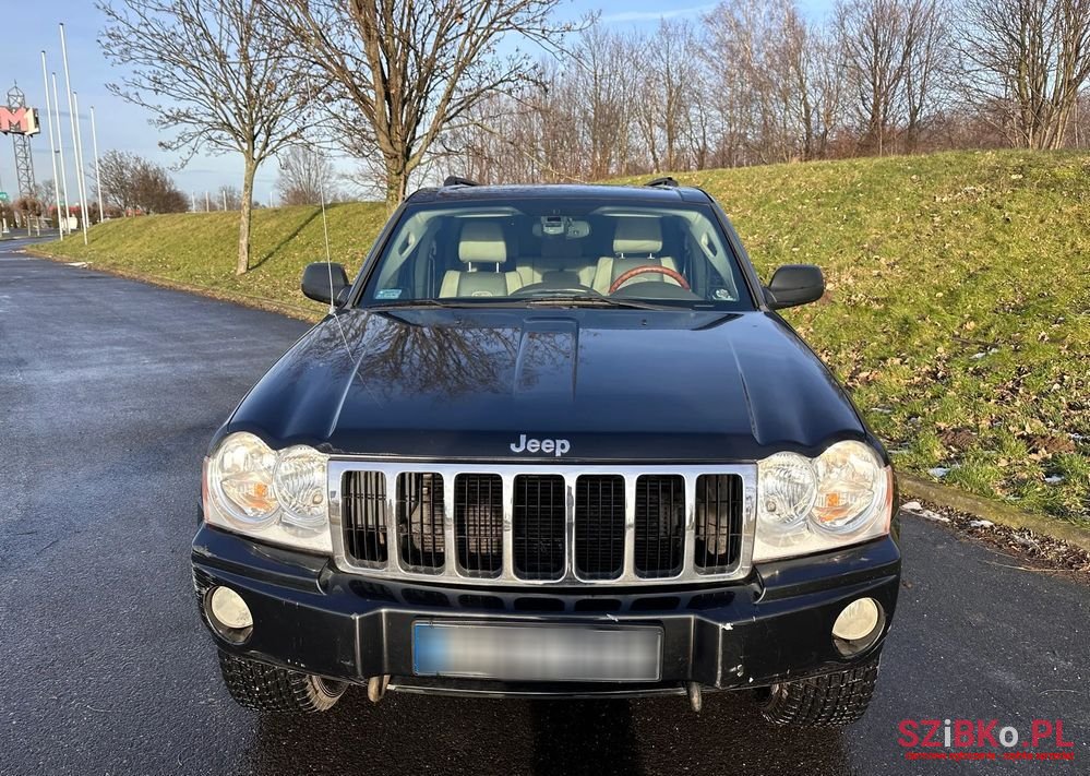 2005' Jeep Grand Cherokee photo #4