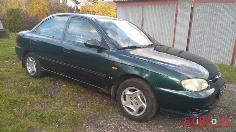 1999' Kia Sephia photo #2