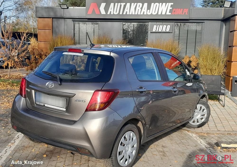 2016' Toyota Yaris 1.0 Active photo #4