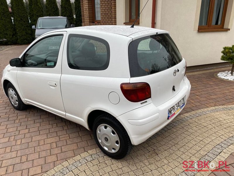 2003' Toyota Yaris photo #4