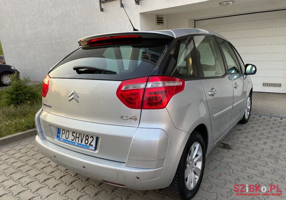 2007' Citroen C4 Picasso photo #5