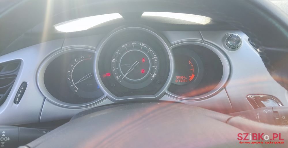 2010' Citroen C3 photo #6