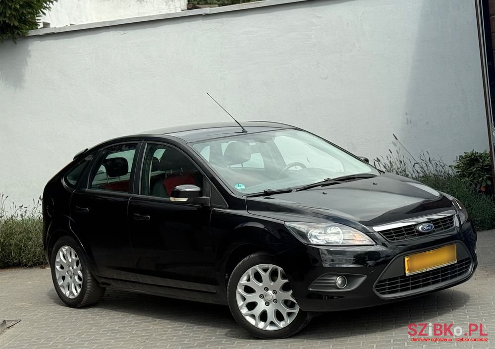 2010' Ford Focus 1.6 Ti-Vct Sport photo #2