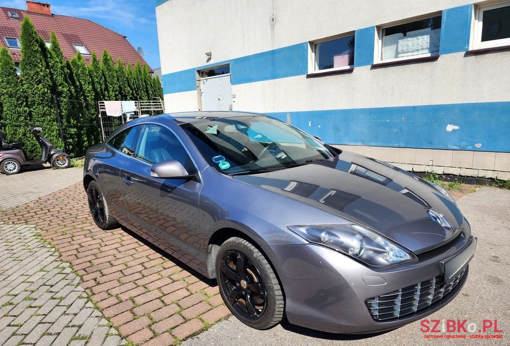 2008' Renault Laguna Tce205 Gt photo #2