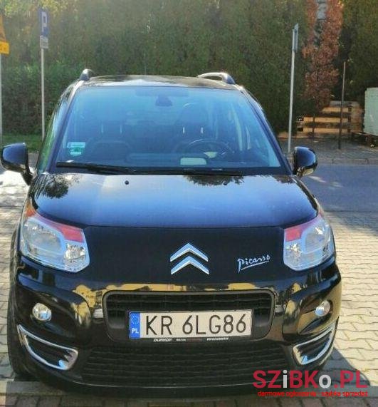 2010' Citroen C3 Picasso photo #1