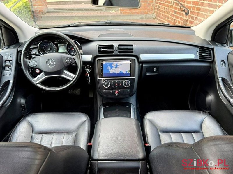 2009' Mercedes-Benz R-Class photo #5
