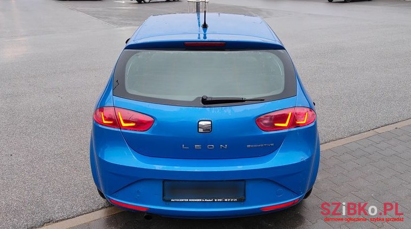 2012' SEAT Leon photo #5