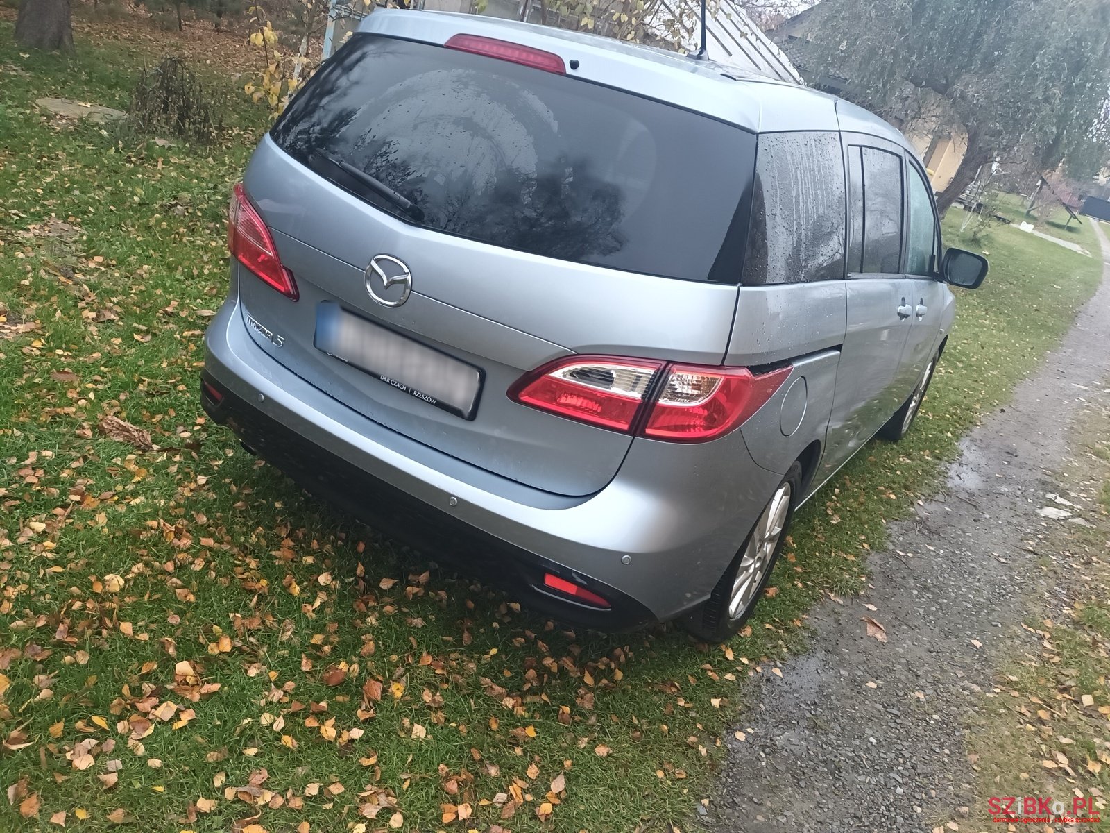 2012' Mazda 5 photo #2