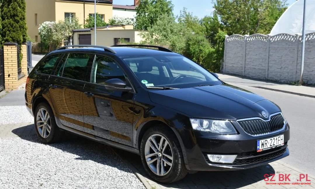 2013' Skoda Octavia photo #2