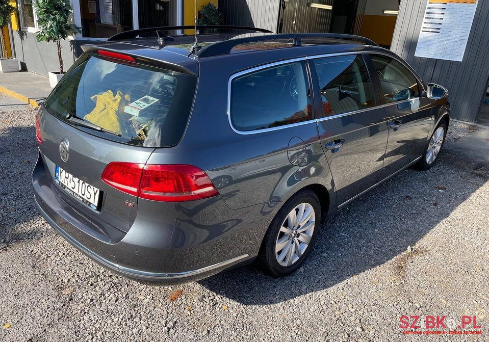 2012' Volkswagen Passat photo #4