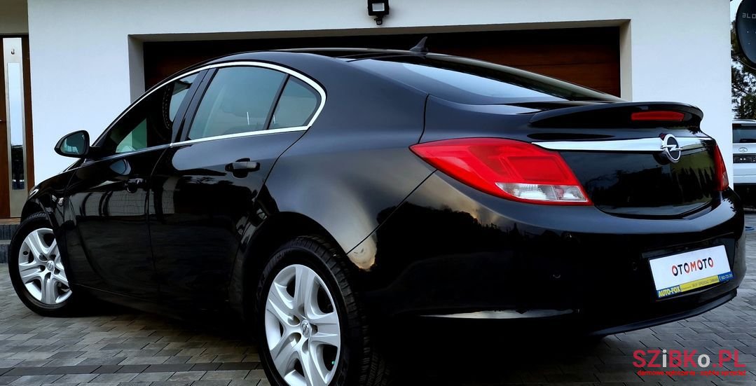 2011' Opel Insignia photo #6