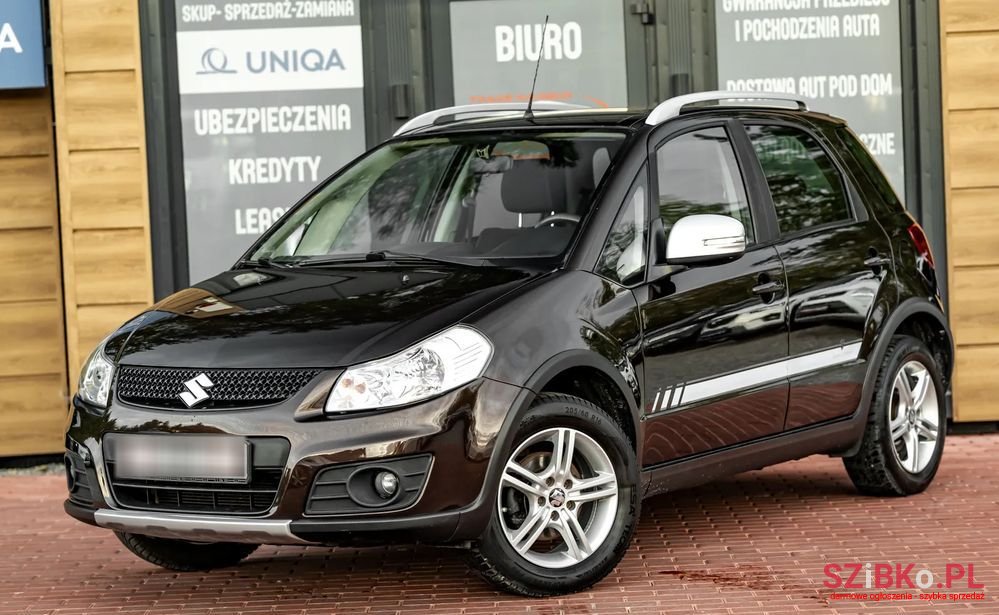 2014' Suzuki SX4 Classic photo #4