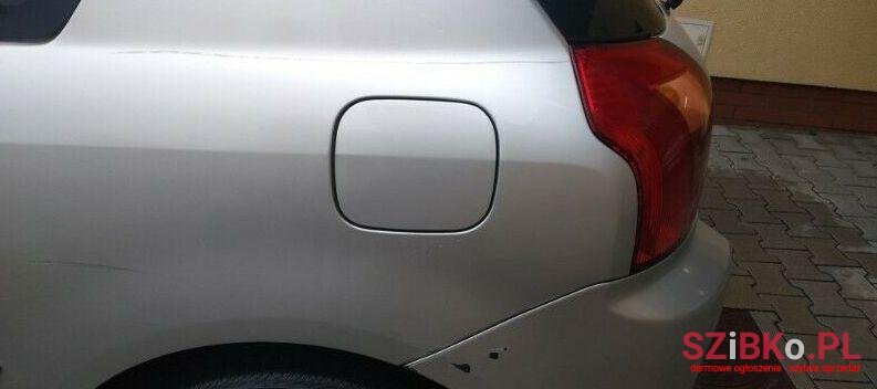 2004' Toyota Corolla photo #2