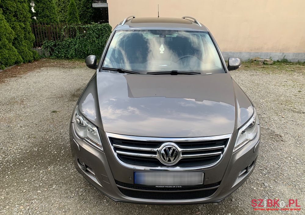 2009' Volkswagen Tiguan photo #3