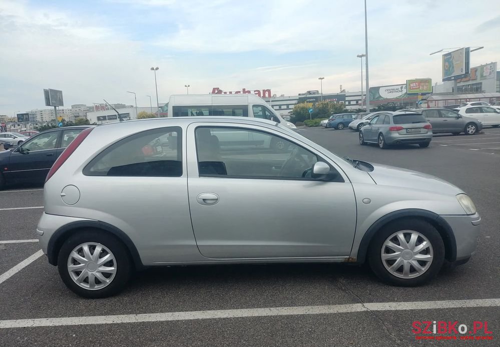 2003' Opel Corsa 1.2 16V Essentia photo #3