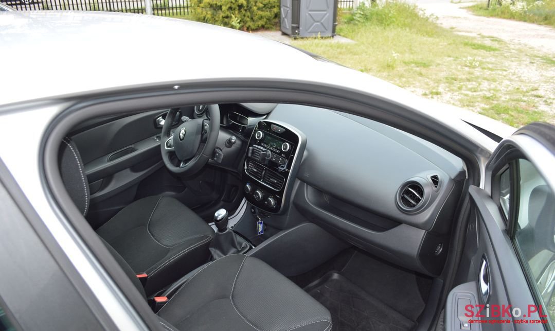 2018' Renault Clio photo #6