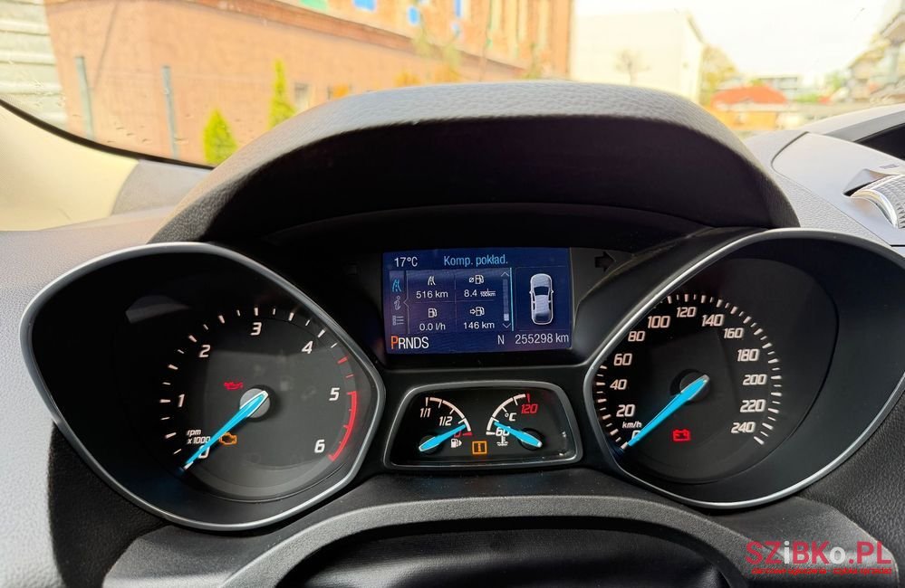 2014' Ford Kuga photo #2