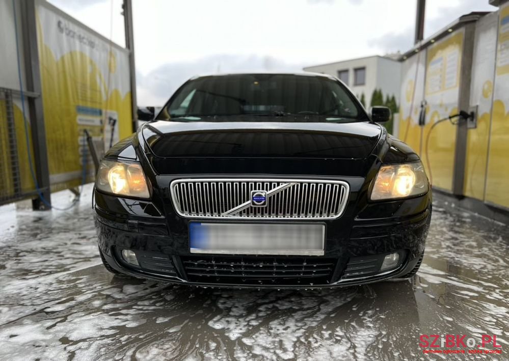 2005' Volvo V50 2.0D photo #3