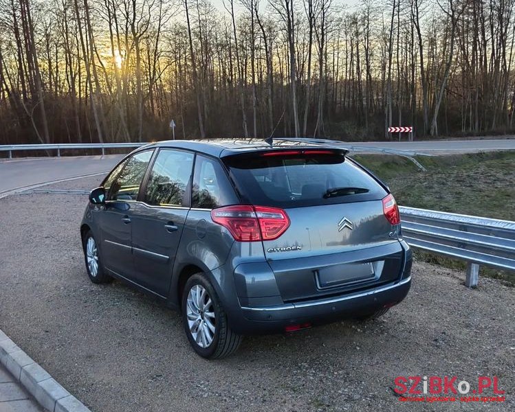 2009' Citroen C4 Picasso photo #6