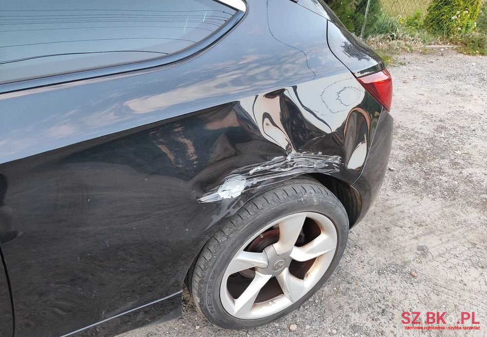 2014' Opel Astra photo #5