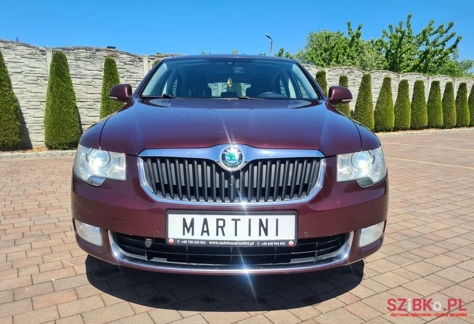 2013' Skoda Superb photo #2