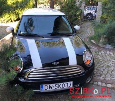 2009' MINI Cooper photo #2