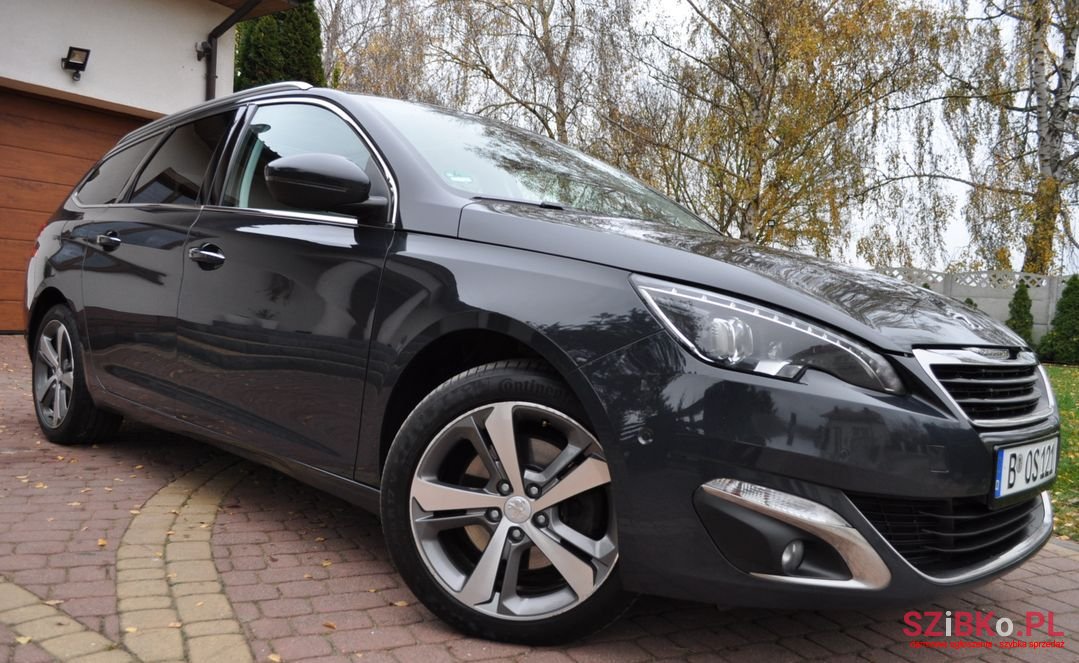 2015' Peugeot 308 photo #2