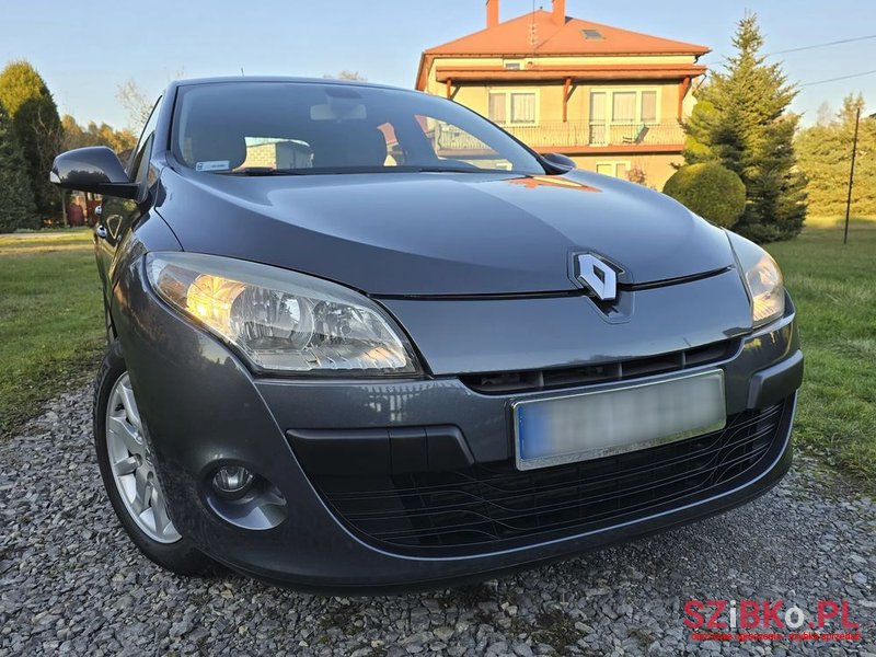 2010' Renault Megane 1.5 Dci Dynamique photo #2