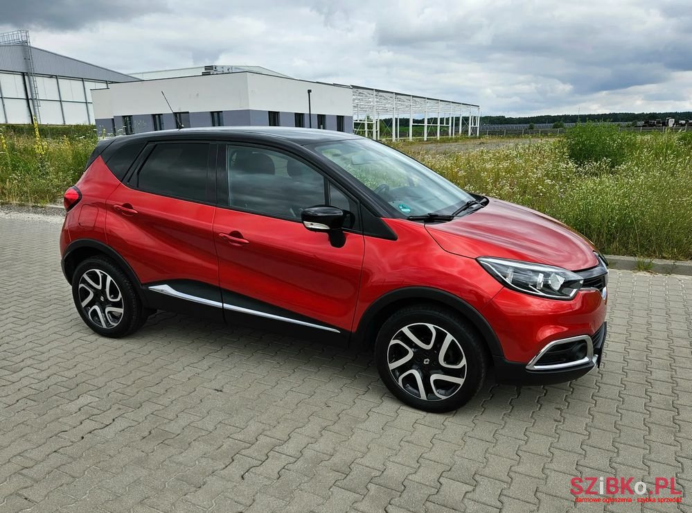 2015' Renault Captur photo #1