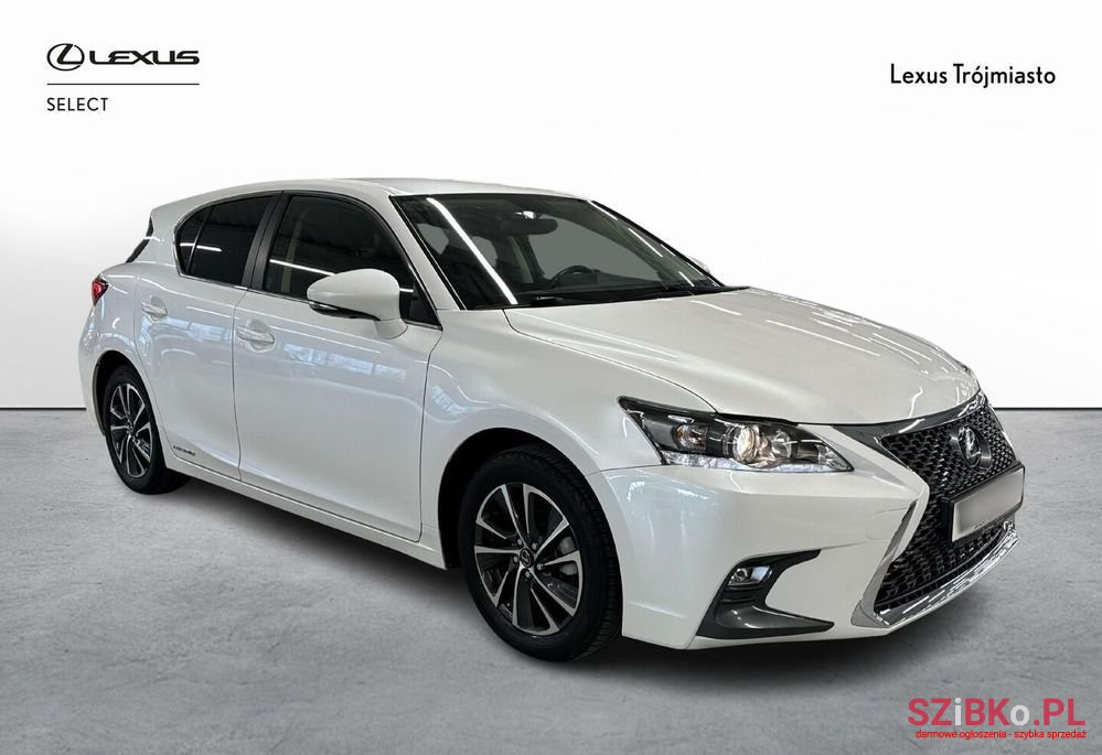 2017' Lexus CT 200H Elegance Eu6 photo #3
