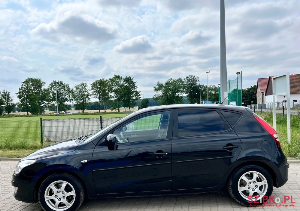 2008' Hyundai i30 1.6 Premium photo #6