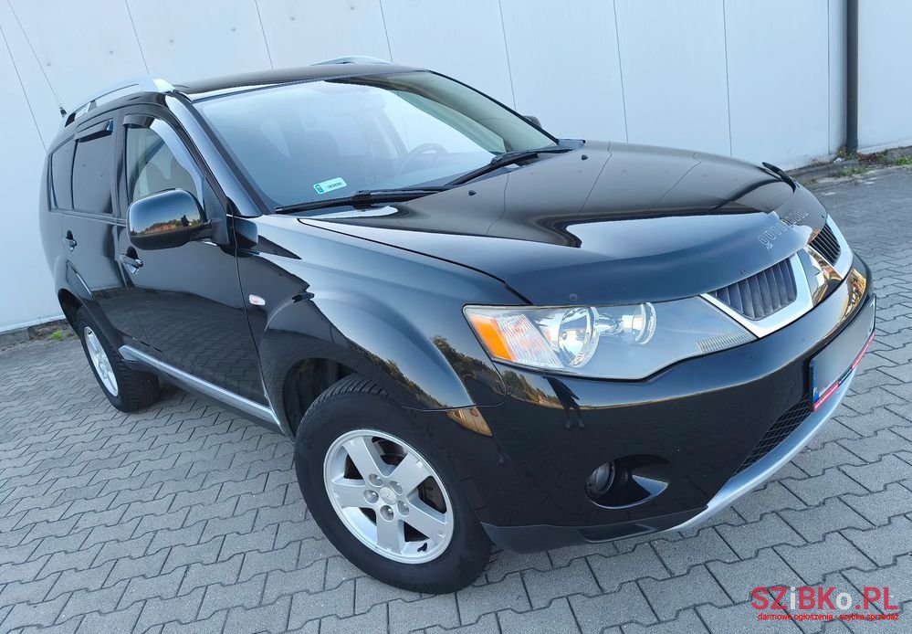 2007' Mitsubishi Outlander photo #2