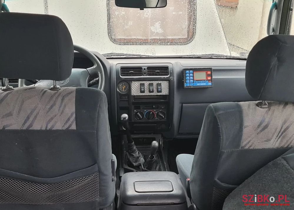 2000' Toyota Land Cruiser Prado photo #4