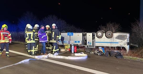 Wypadek polskiego autokaru na autostradzie A2. Rannych zostało ponad 30 osób