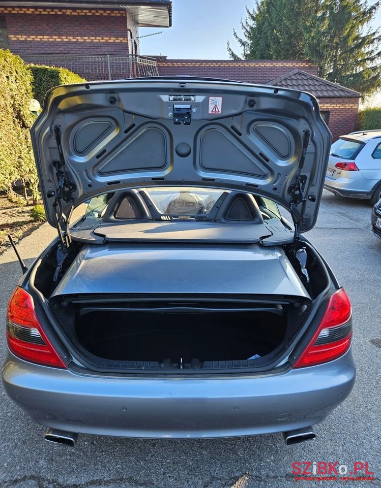 2010' Mercedes-Benz SLK 200 Kompressor photo #5