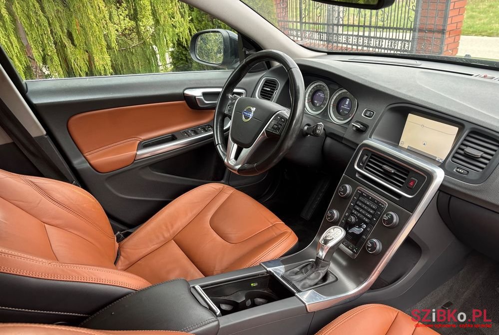 2012' Volvo V60 T5 Summum photo #6