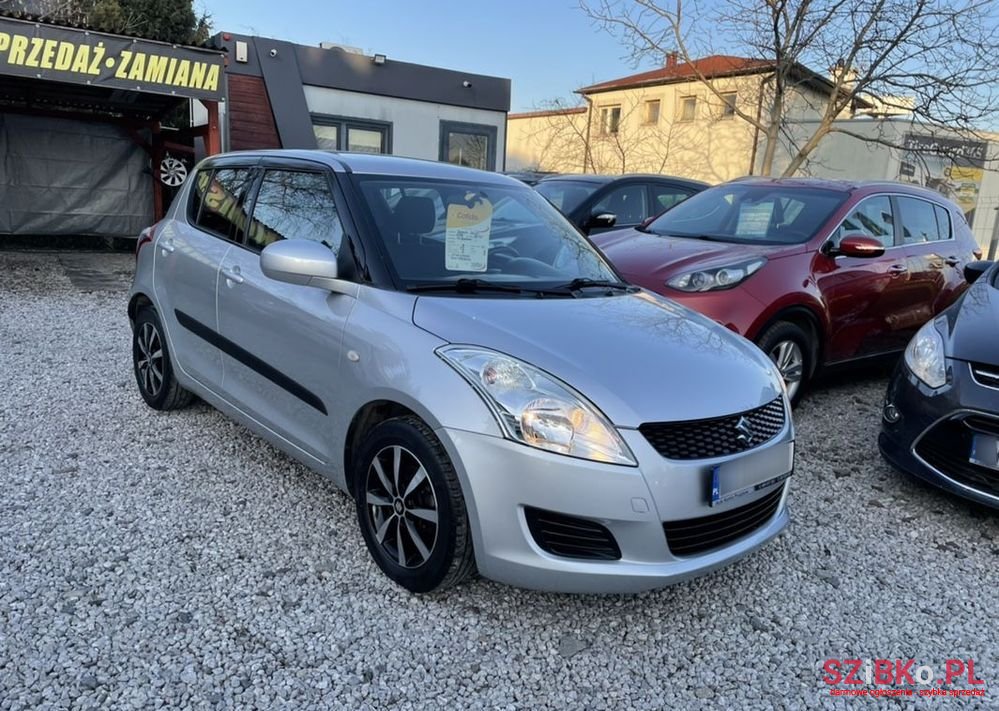 2012' Suzuki Swift photo #1