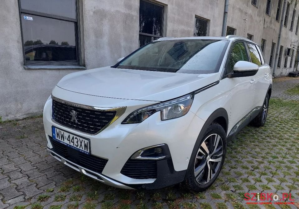 2017' Peugeot 5008 photo #1