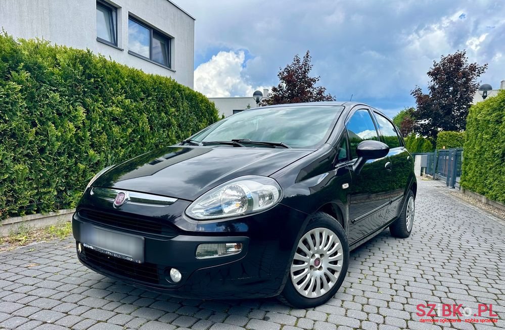 2011' Fiat Punto 1.4 Easy S&S Euro6 photo #1