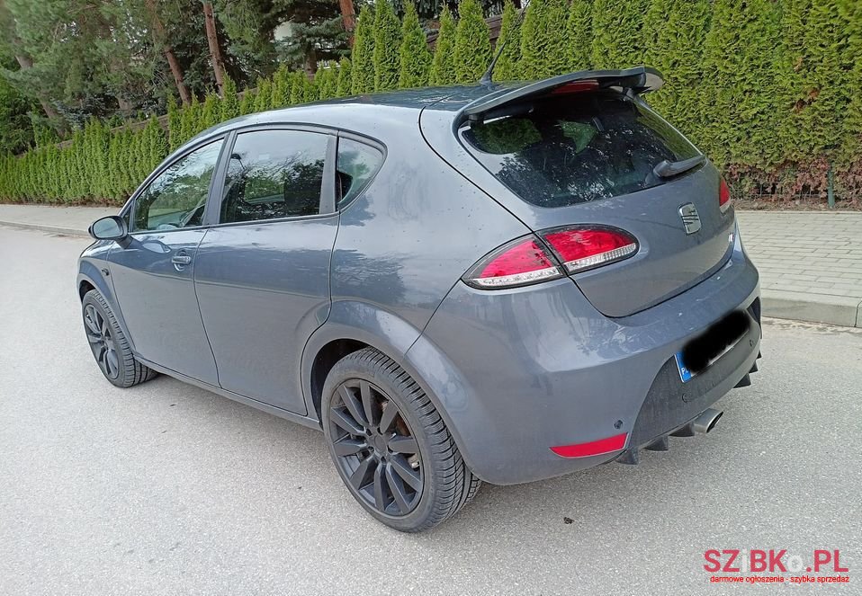 2007' SEAT Leon photo #5