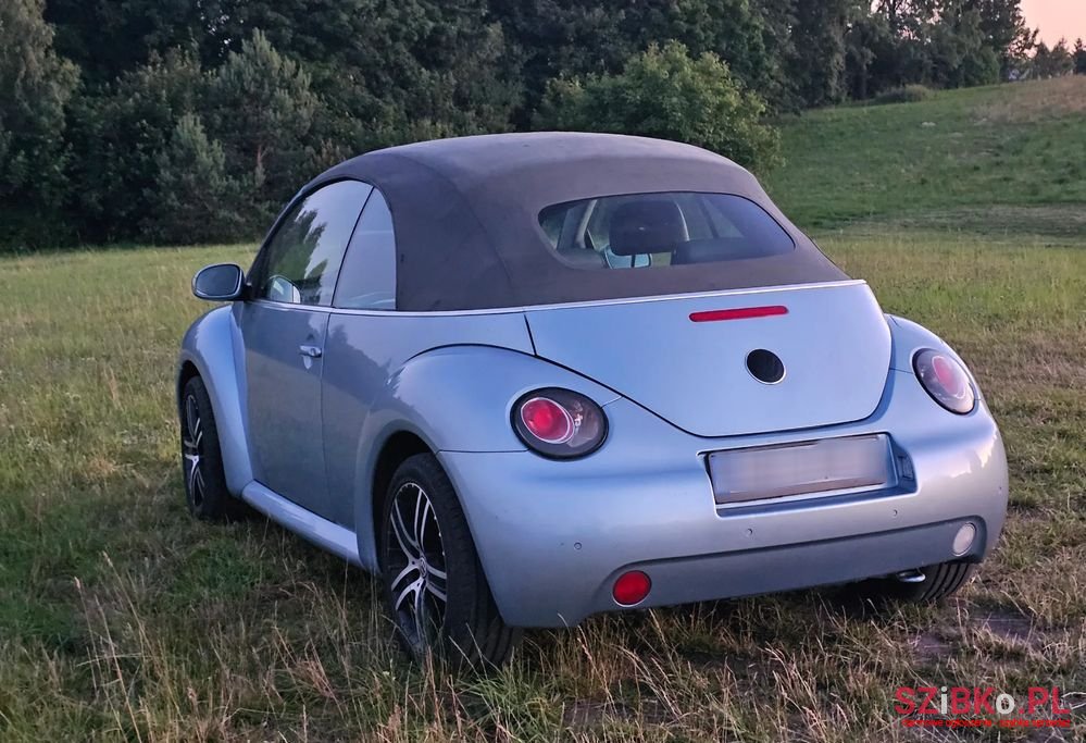 2004' Volkswagen New Beetle 1.8T photo #5