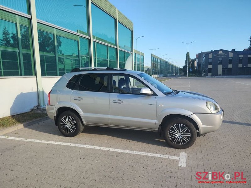 2008' Hyundai Tucson 2.0 4Wd Gls photo #2